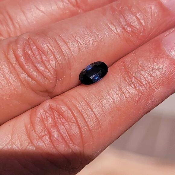 Flawless Unheated CERTIFIED 1.39 Carat African Sapphire!! - Picture 5 of 5